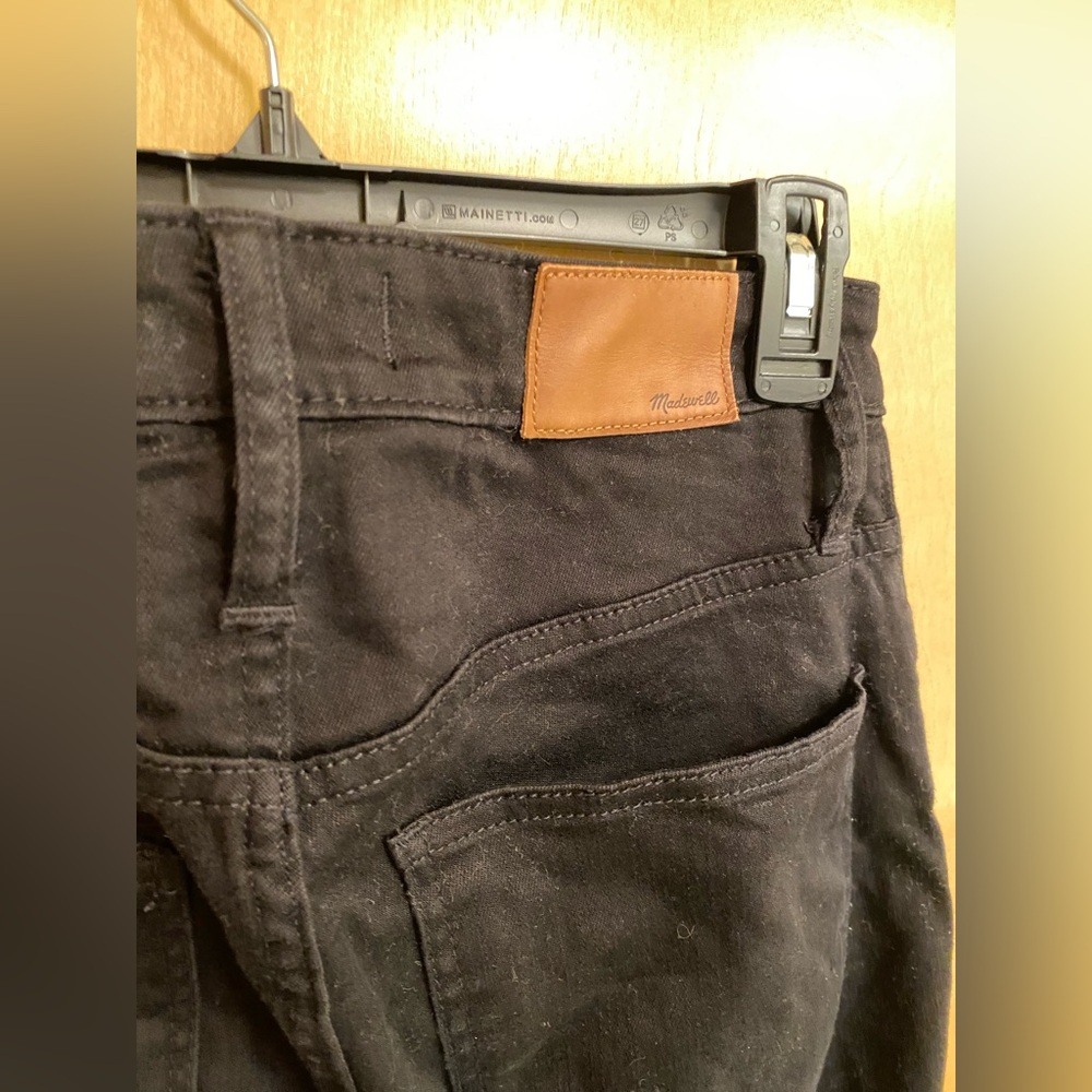 Maxwell Curvy High Rise Skinny Jean- Blk 28 - Picture 4 of 7